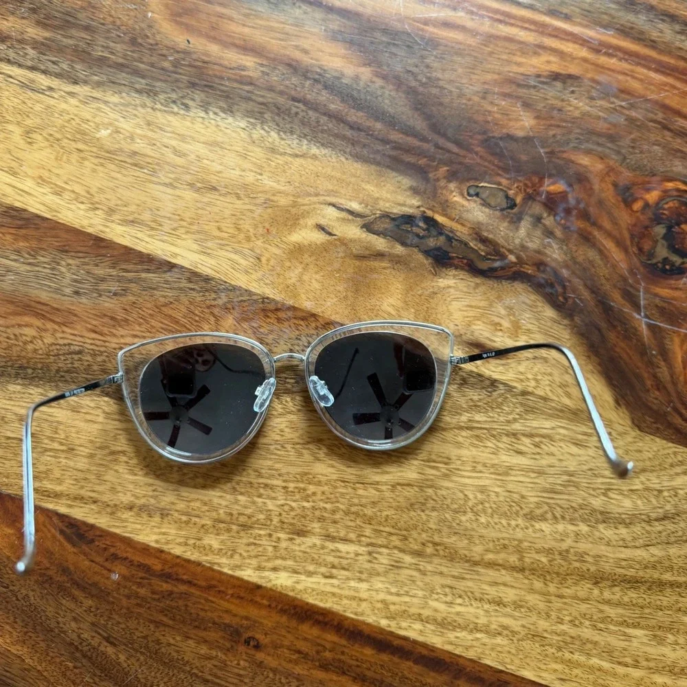Sonix‎ Pink Marble Cat Eye Sunglasses & Silver Wire Frame Cat Eye Bundle 2pc